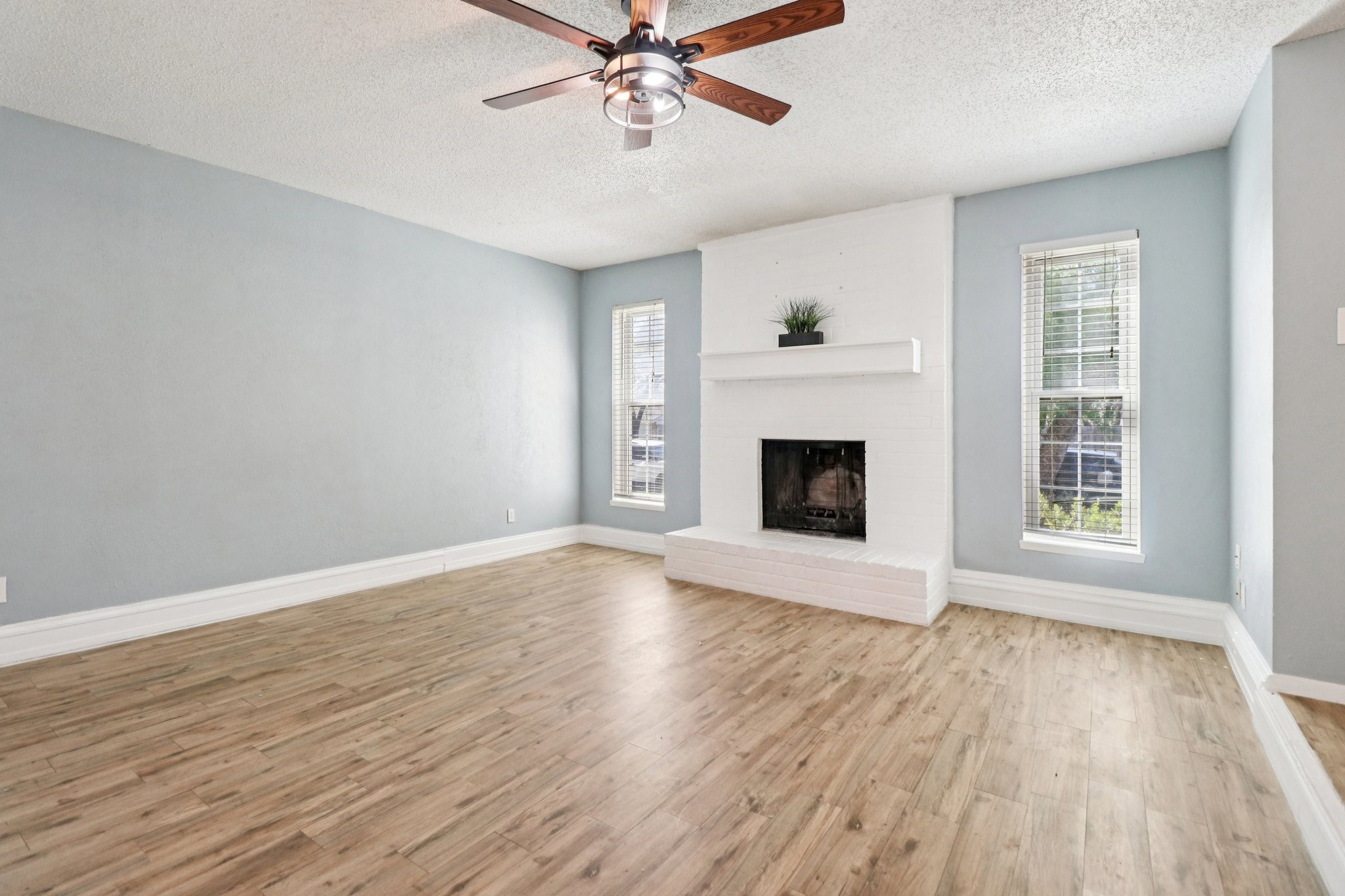 3216 Red Oak Lane Bedford TX 76021