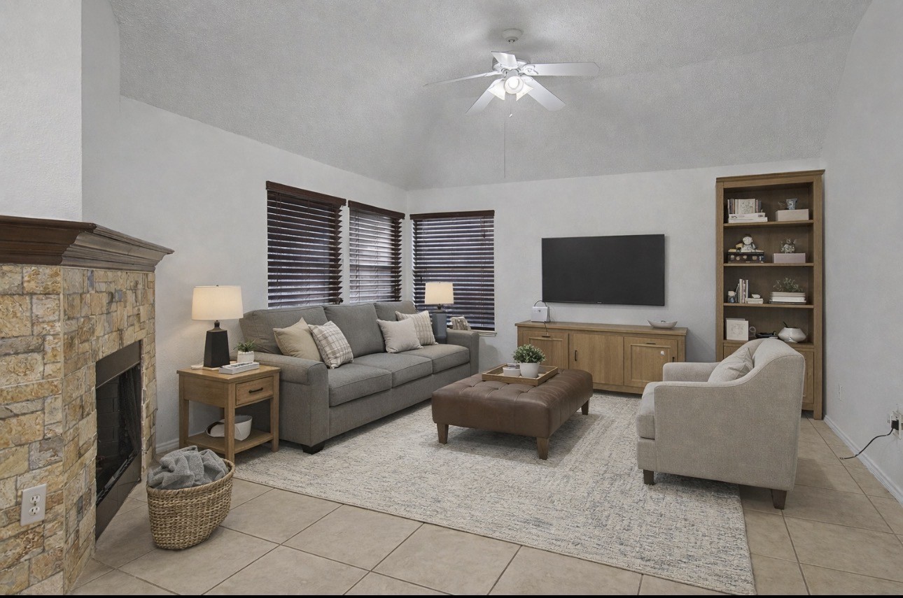 1104 Angel Fire Lane Arlington TX 76001