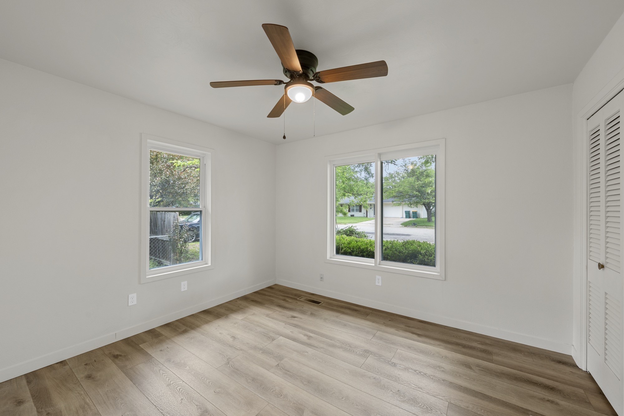706 W Denison Drive Robinson TX 76706