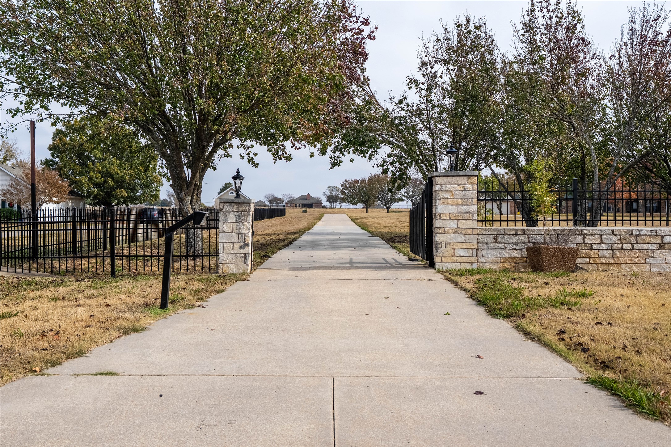 364 Parker Road Van Alstyne TX 75495