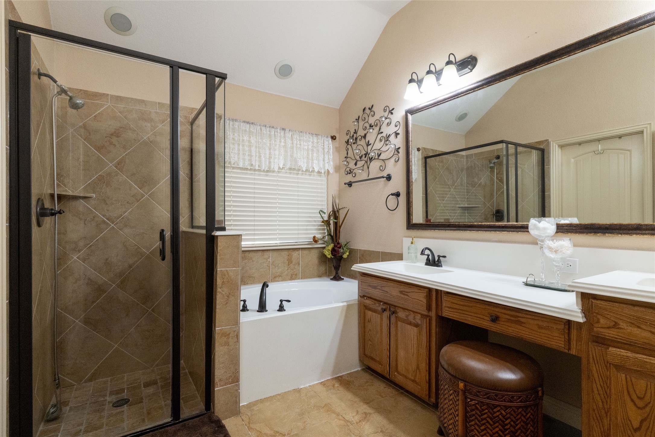 101 Timber Trail Runaway Bay TX 76426