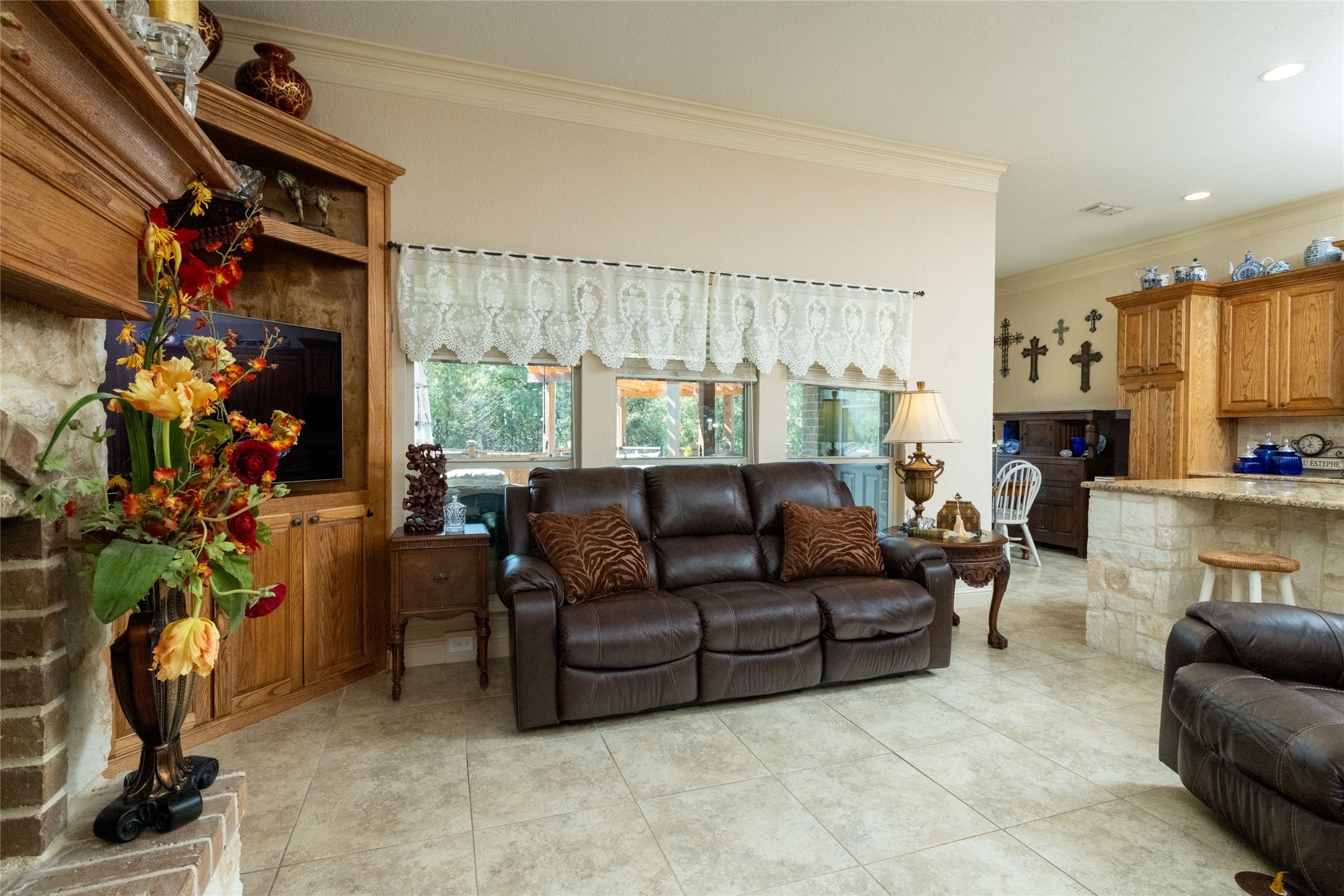 101 Timber Trail Runaway Bay TX 76426