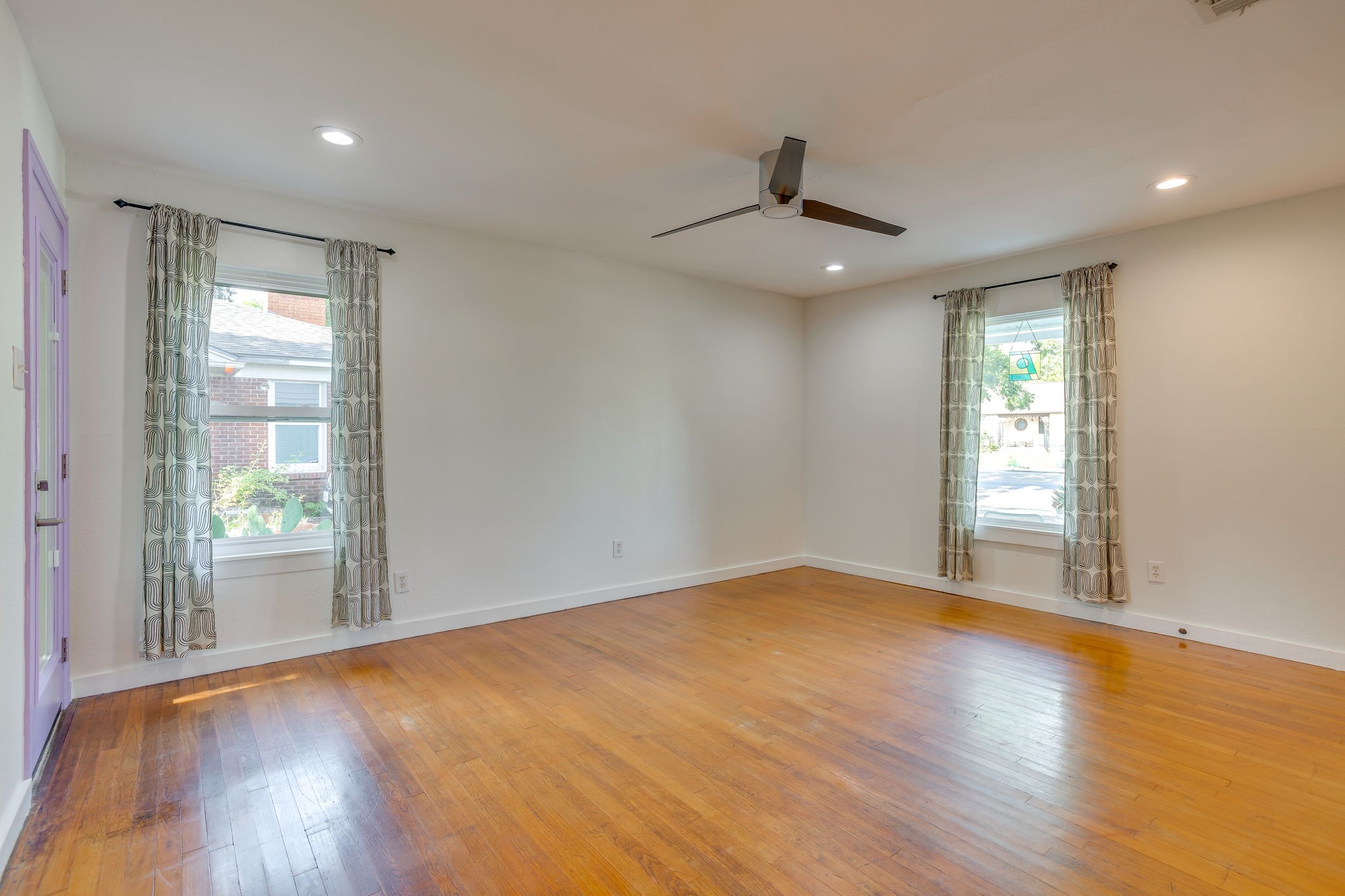 1908 N Riverside Drive Fort Worth TX 76111