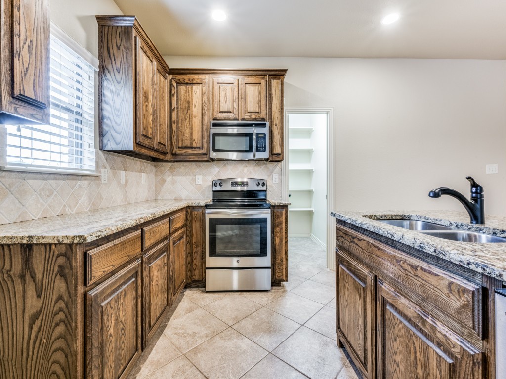 232 Windmill Drive Justin TX 76247