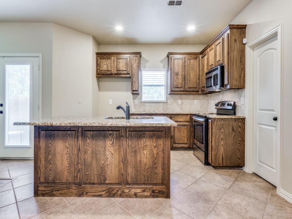 232 Windmill Drive Justin TX 76247