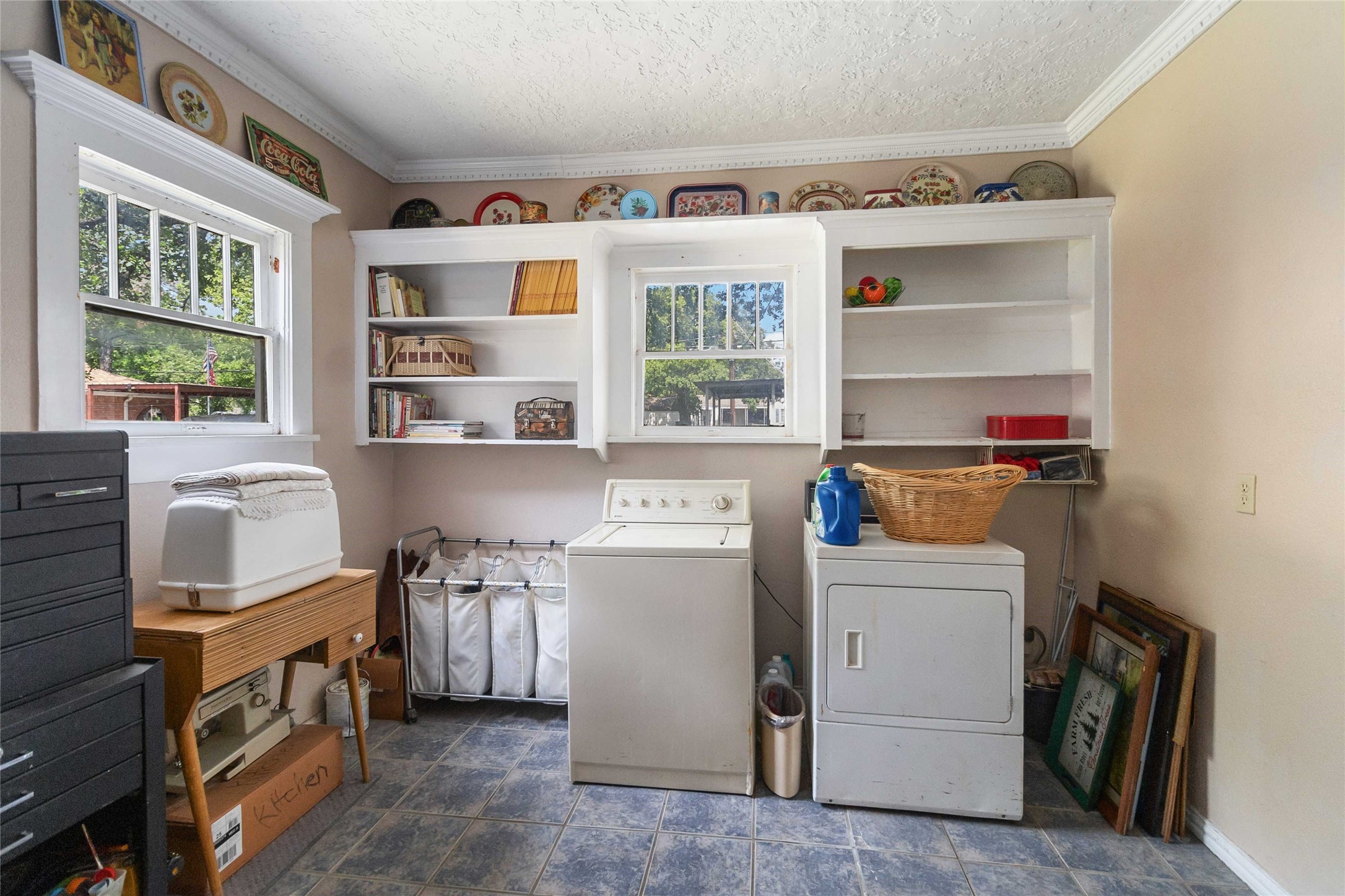 409 N Sylvania Avenue Fort Worth TX 76111