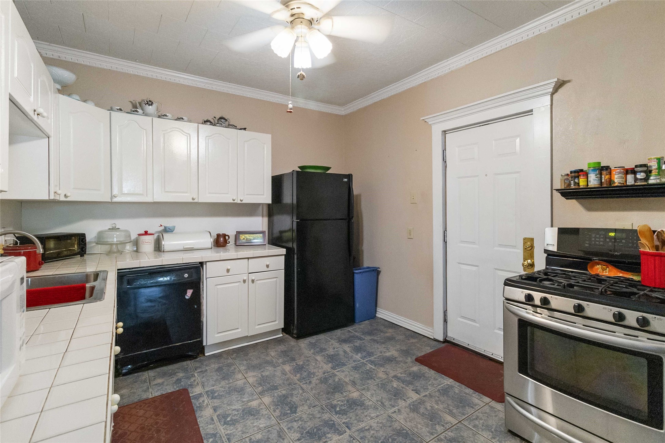 409 N Sylvania Avenue Fort Worth TX 76111