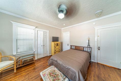 409 N Sylvania Avenue Fort Worth TX 76111