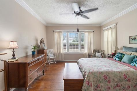 409 N Sylvania Avenue Fort Worth TX 76111