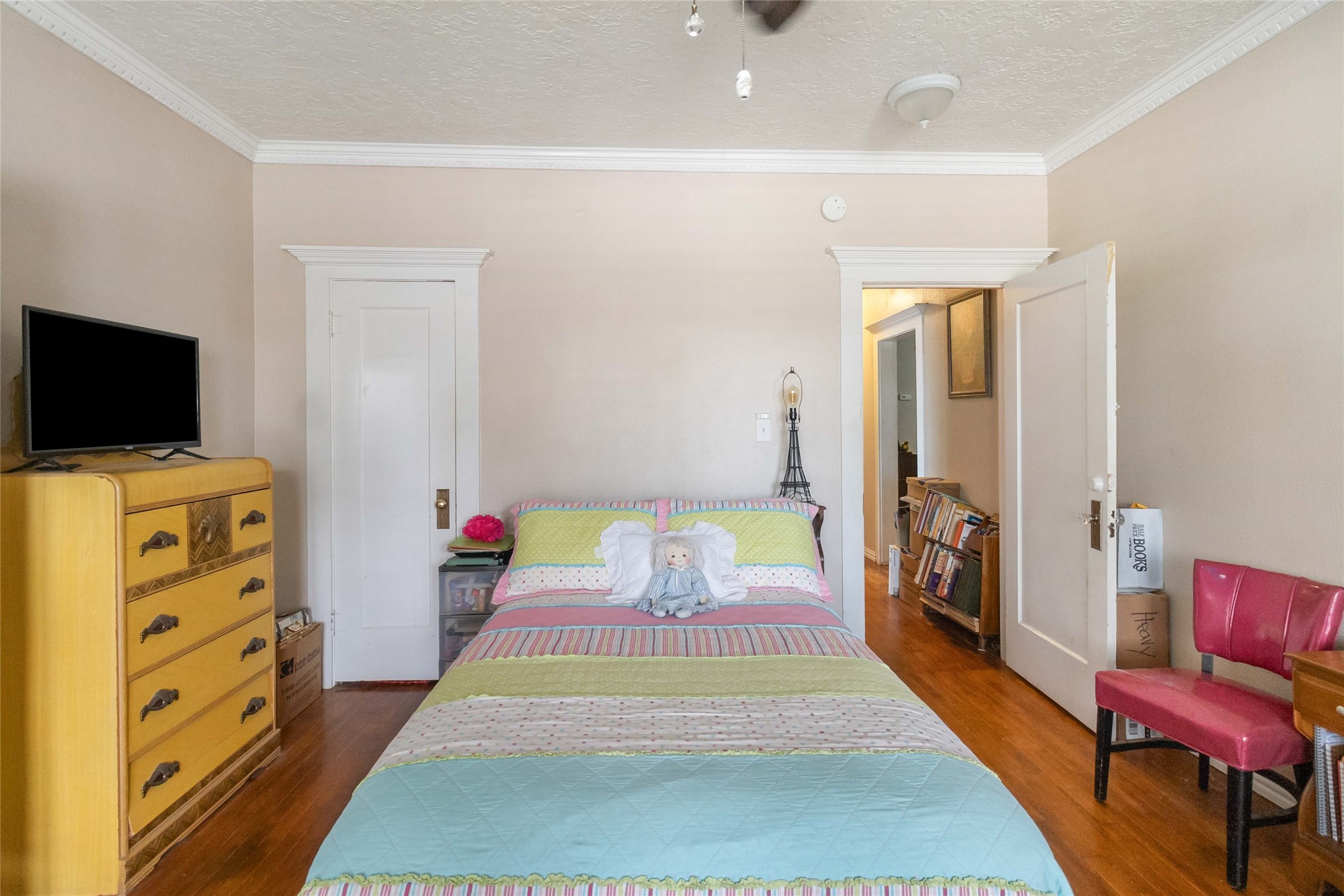 409 N Sylvania Avenue Fort Worth TX 76111