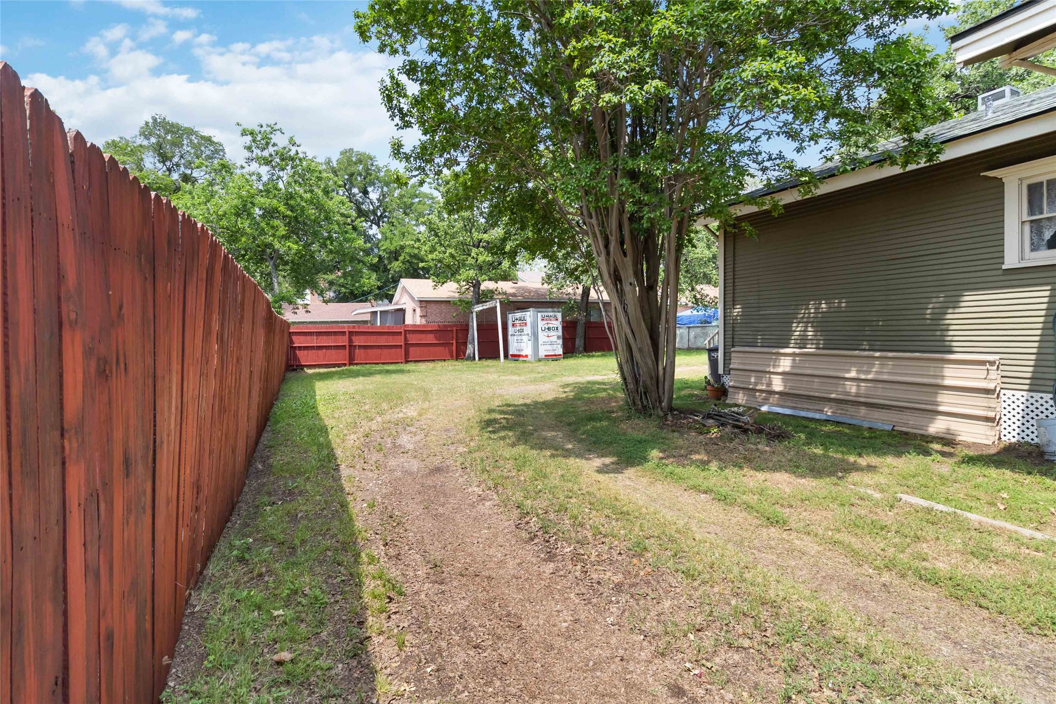 409 N Sylvania Avenue Fort Worth TX 76111