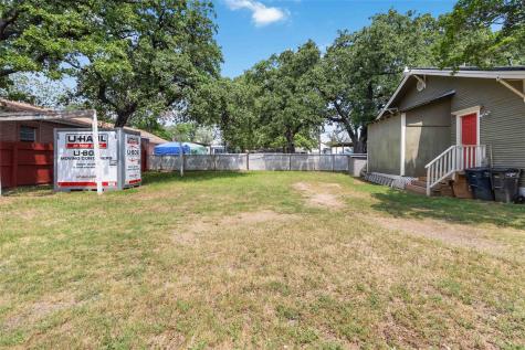 409 N Sylvania Avenue Fort Worth TX 76111