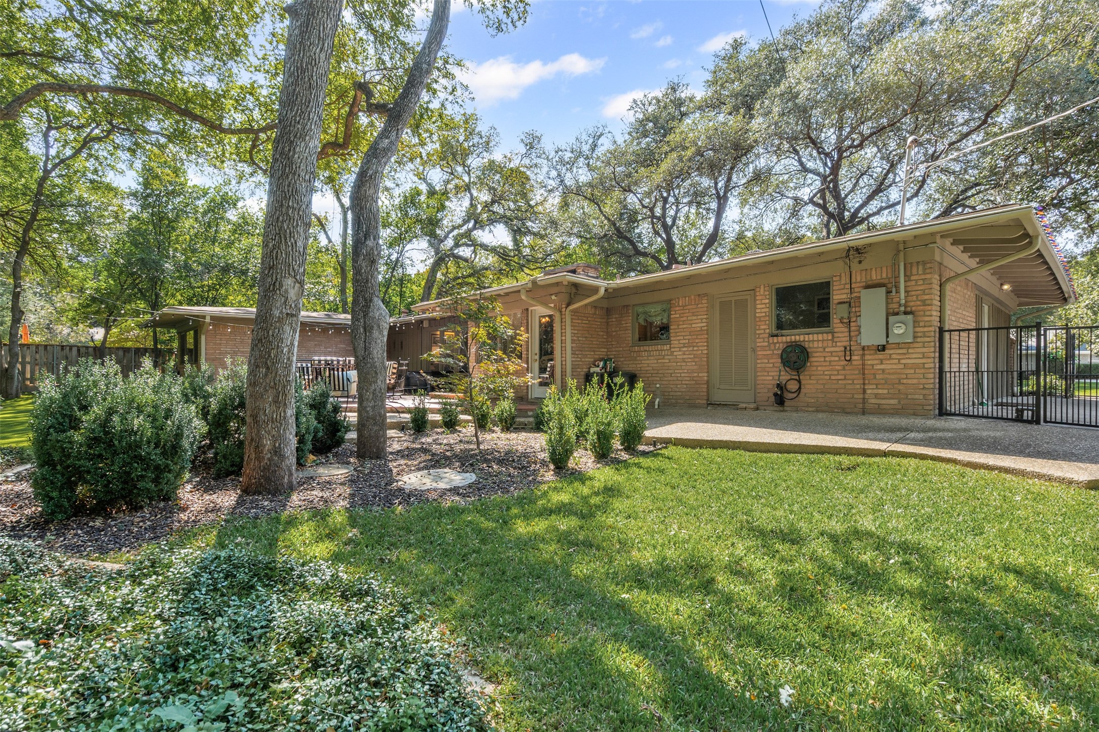 4209 Inwood Road Fort Worth TX 76109