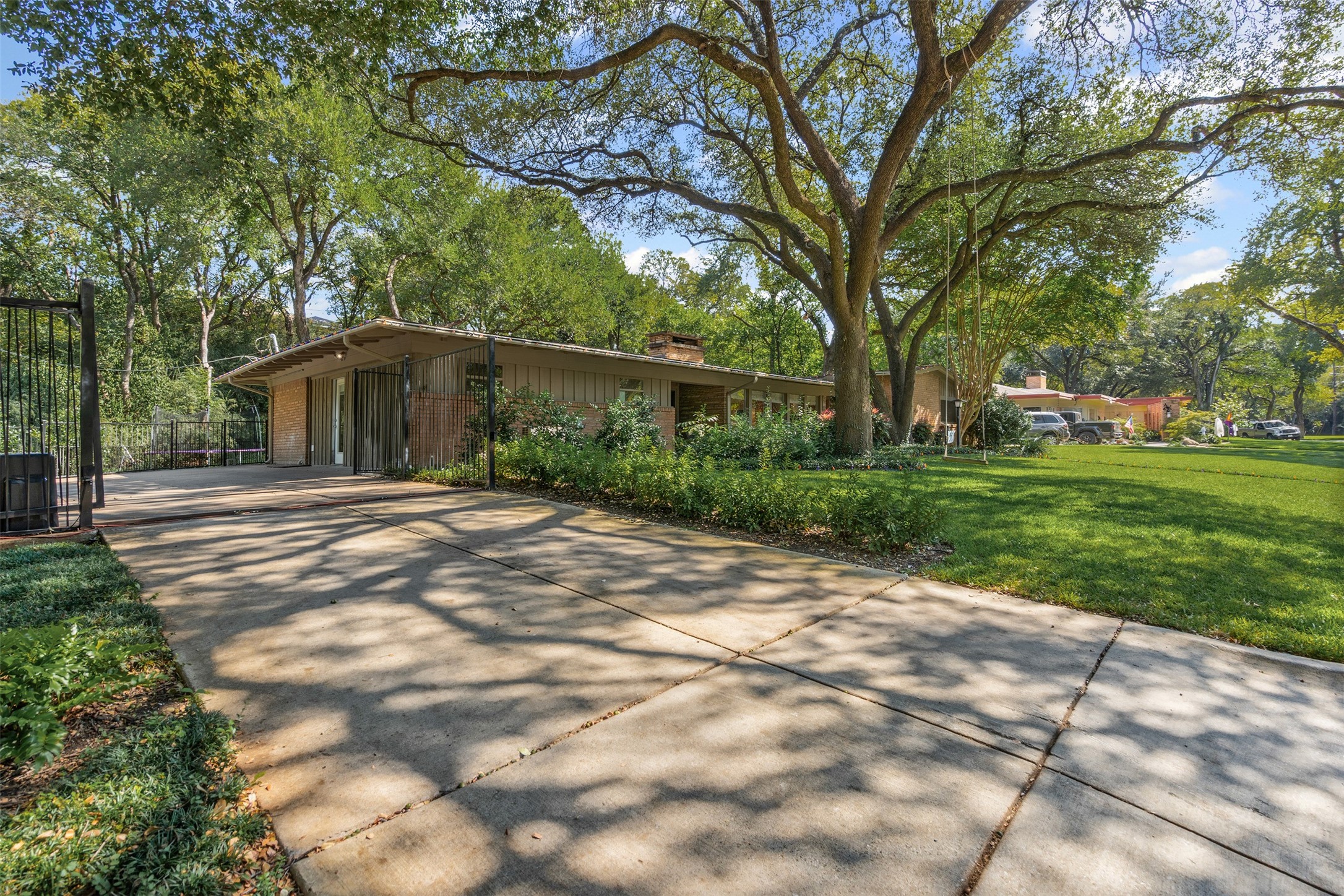 4209 Inwood Road Fort Worth TX 76109