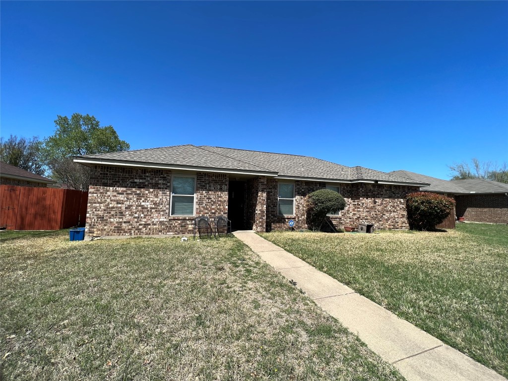 1139 Heather Wood Drive Duncanville TX 75137