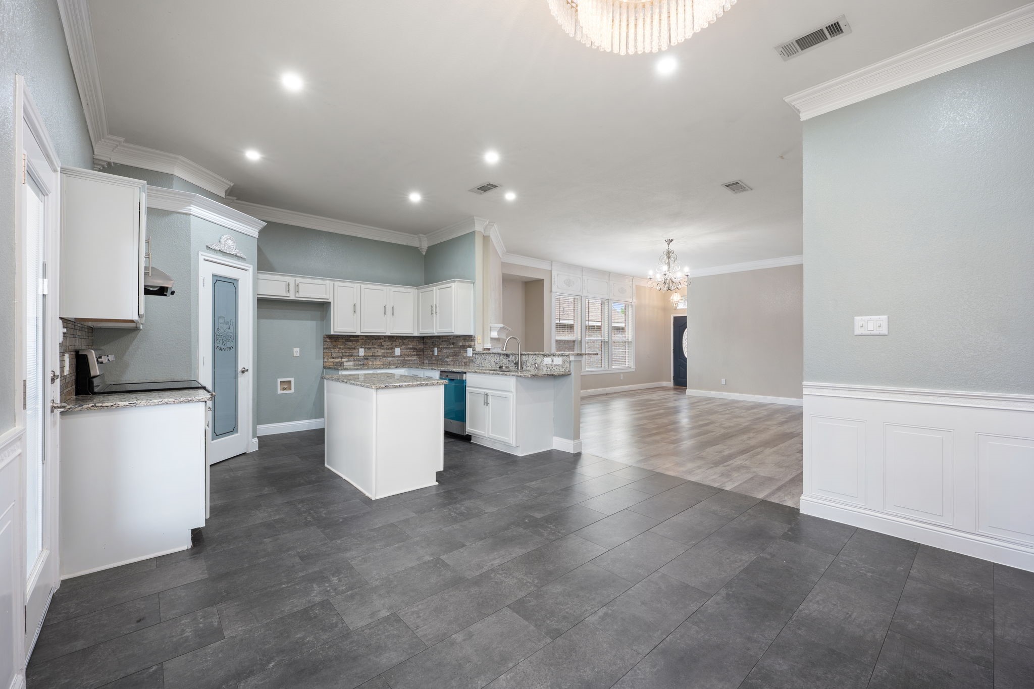 460 Cranbrook Lane Grand Prairie TX 75052