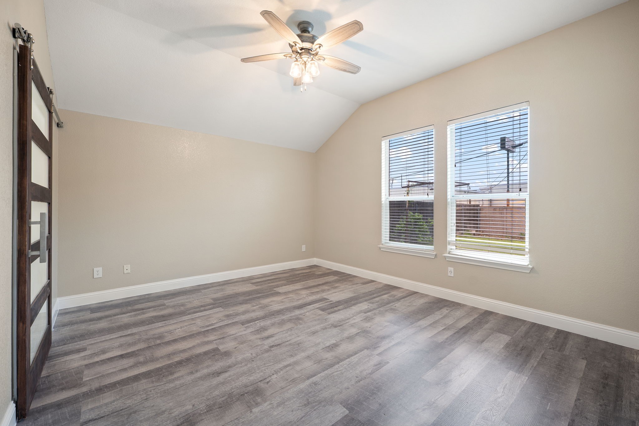 460 Cranbrook Lane Grand Prairie TX 75052