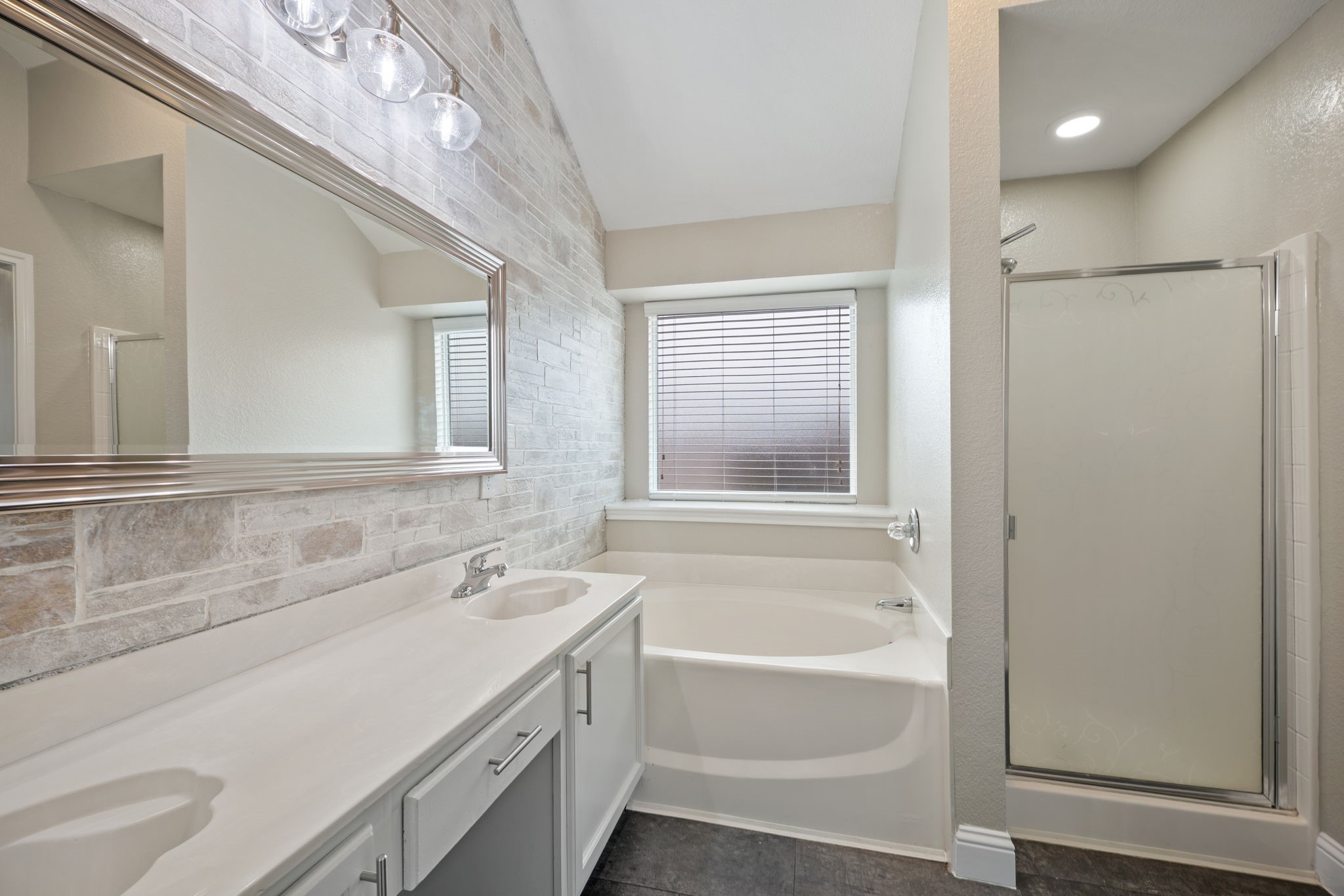 460 Cranbrook Lane Grand Prairie TX 75052