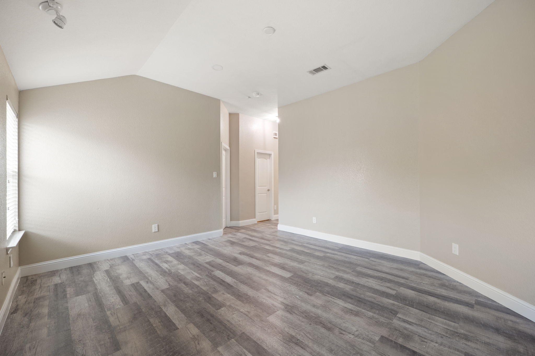 460 Cranbrook Lane Grand Prairie TX 75052