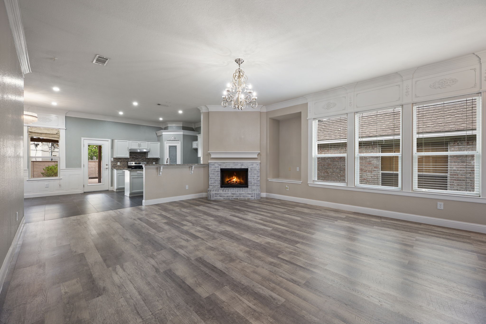 460 Cranbrook Lane Grand Prairie TX 75052