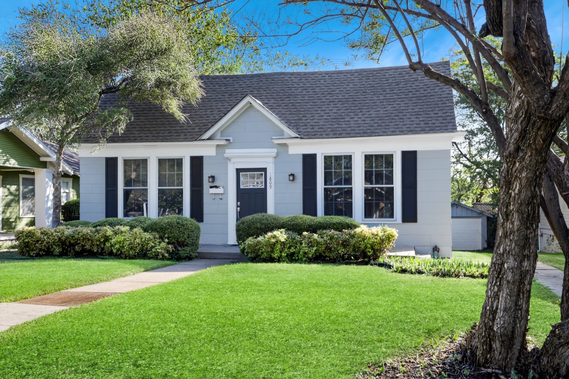 1809 Virginia Place Fort Worth TX 76107