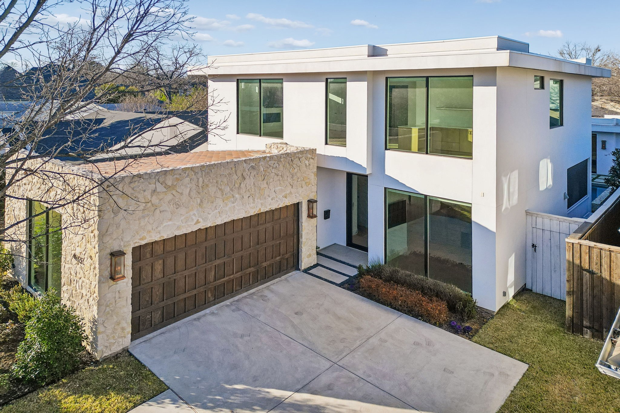 4635 Stanford Avenue Dallas TX 75209
