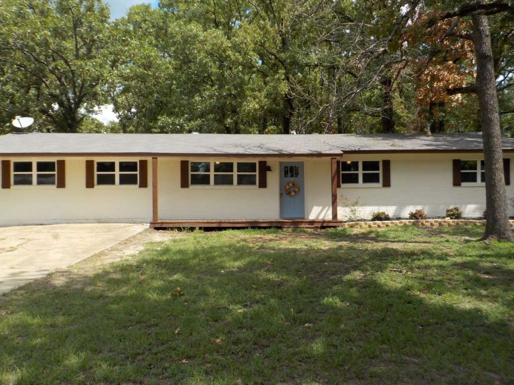 209 N Oaks Drive Grand Saline TX 75140