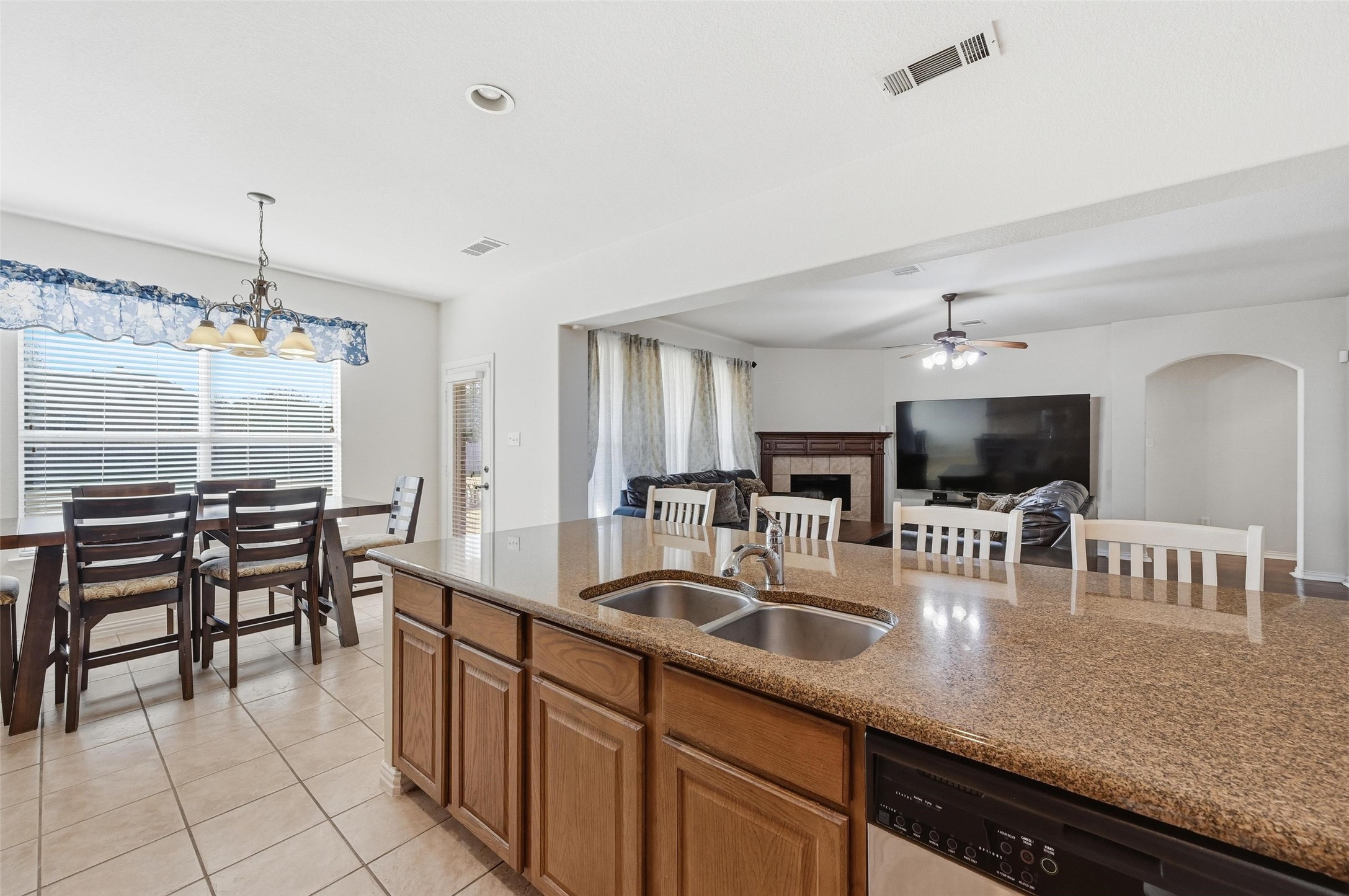 2319 Goshawk Street Grand Prairie TX 75052