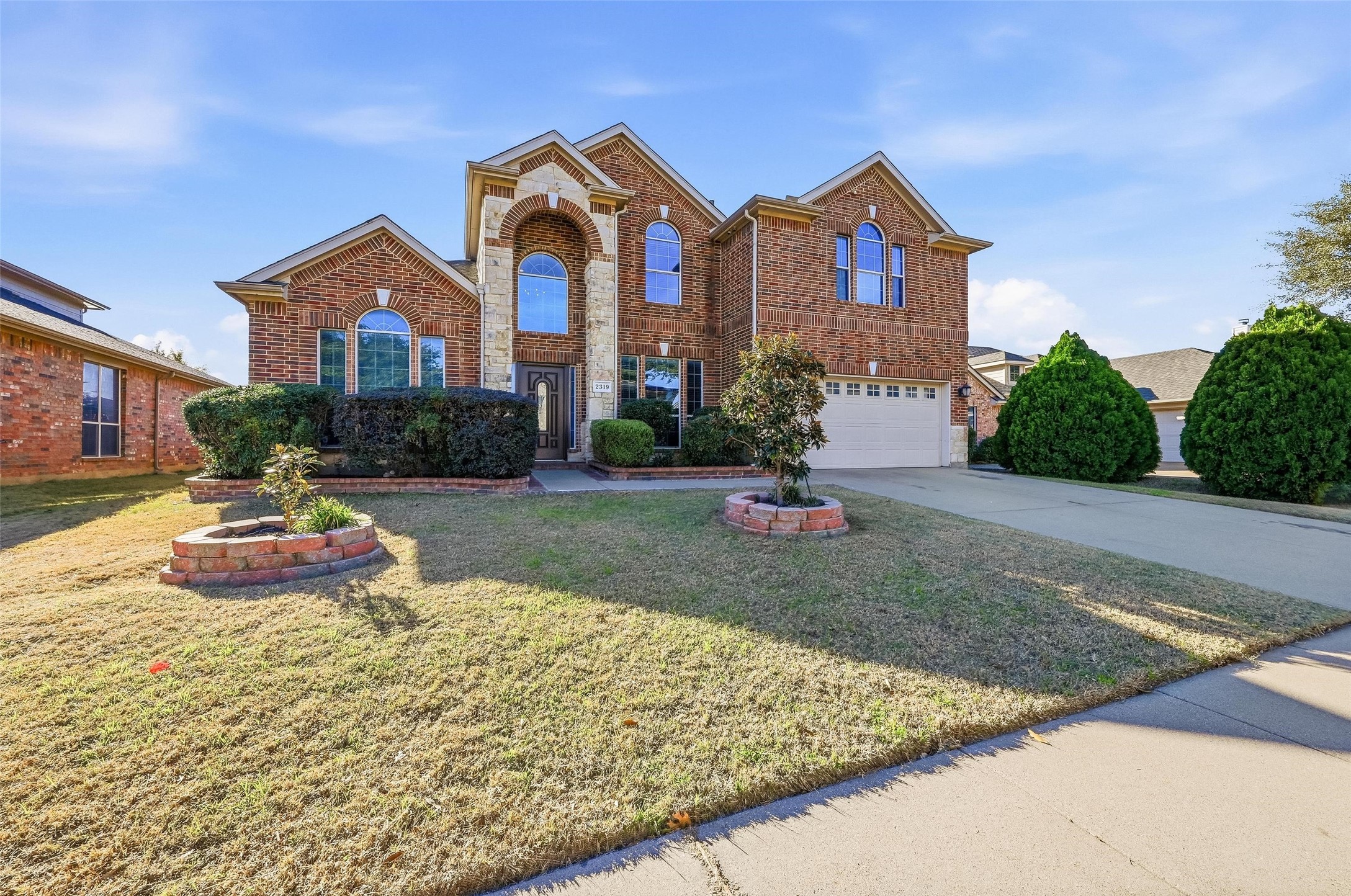 2319 Goshawk Street Grand Prairie TX 75052