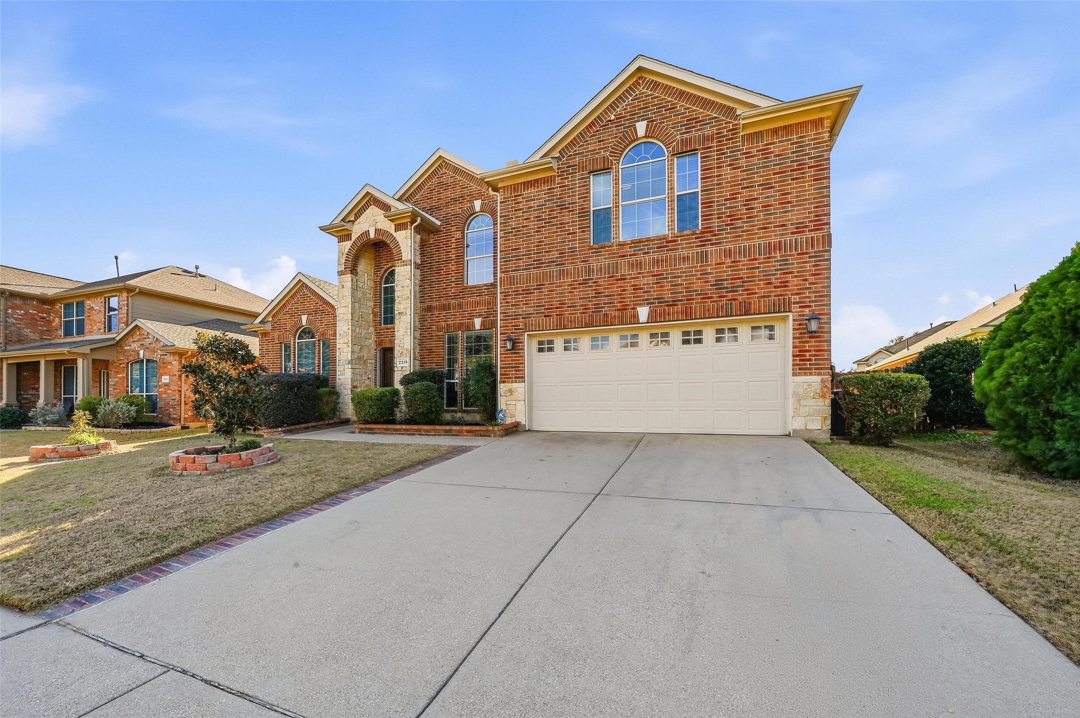 2319 Goshawk Street Grand Prairie TX 75052