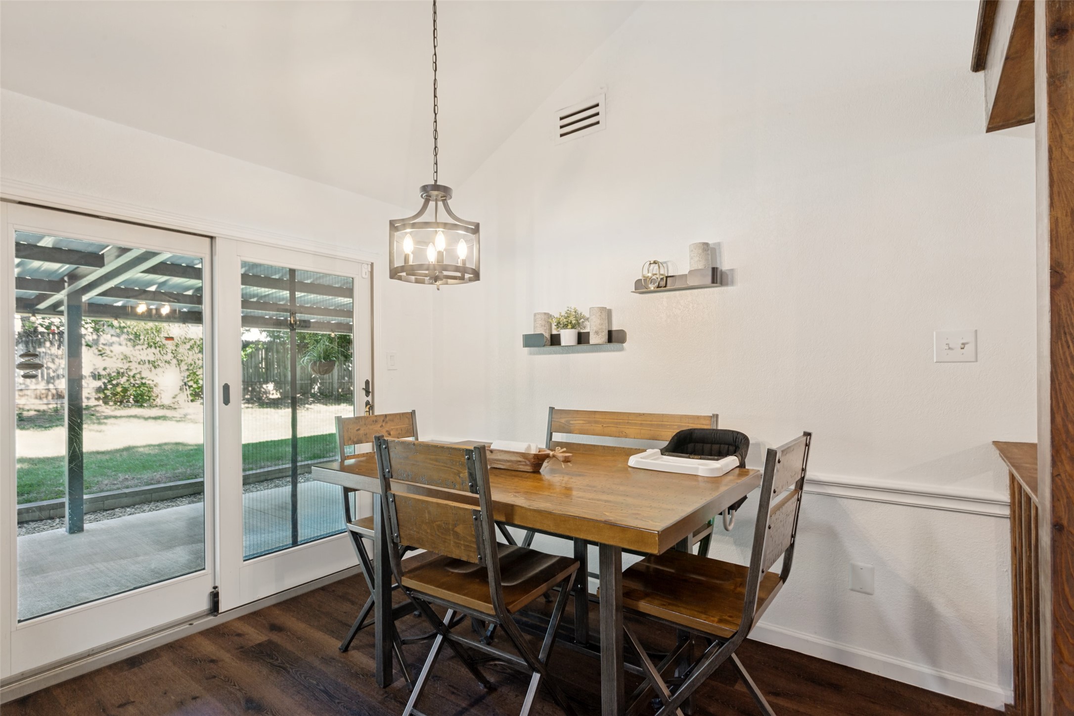609 Henderson Street Joshua TX 76058