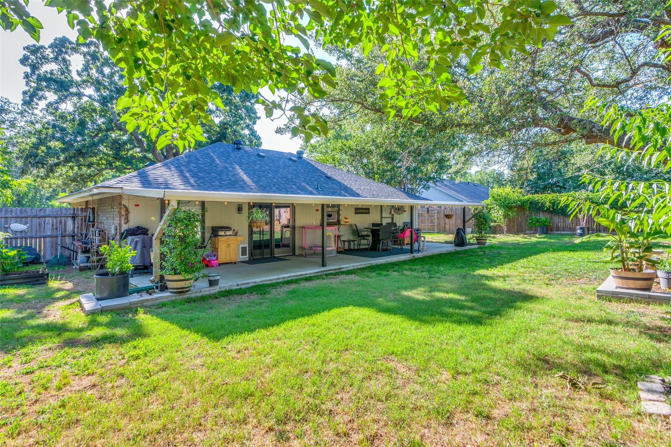 609 Henderson Street Joshua TX 76058