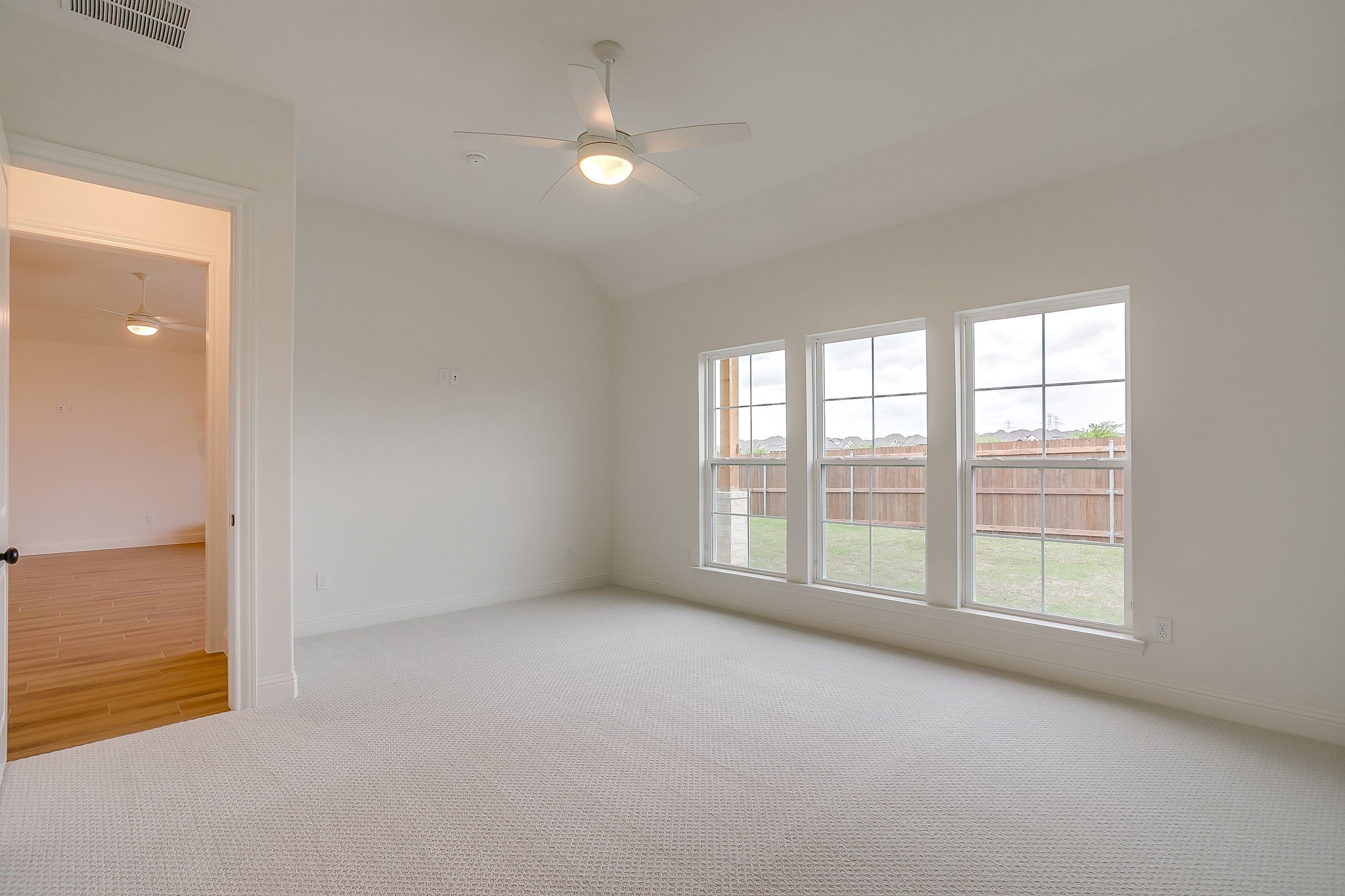 7286 Velvetleaf Benbrook TX 76126