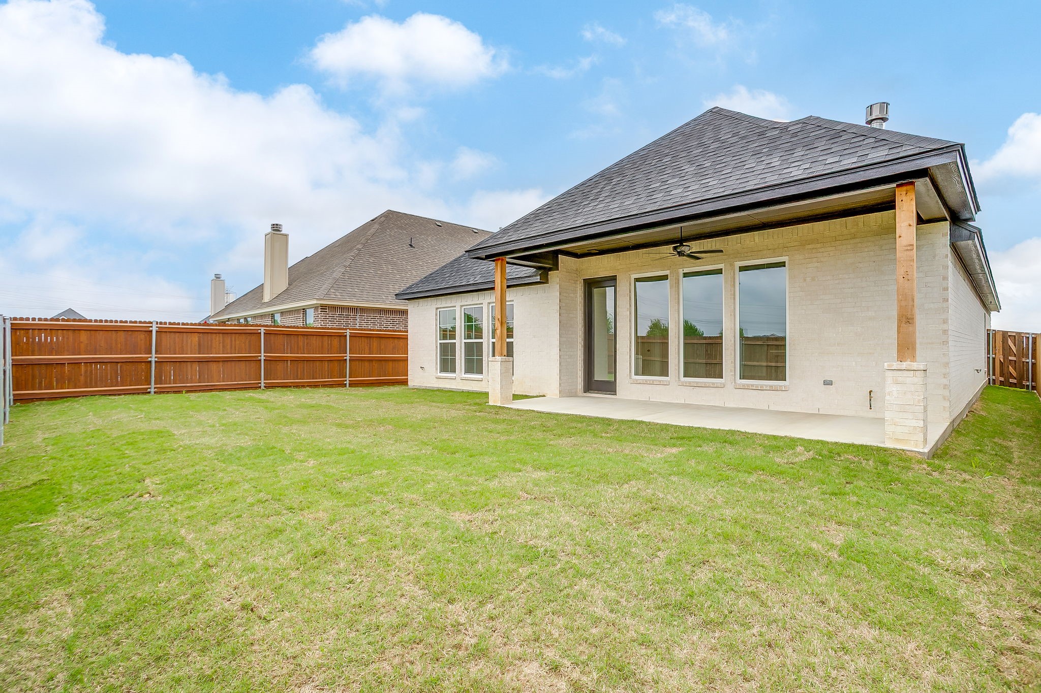 7286 Velvetleaf Benbrook TX 76126