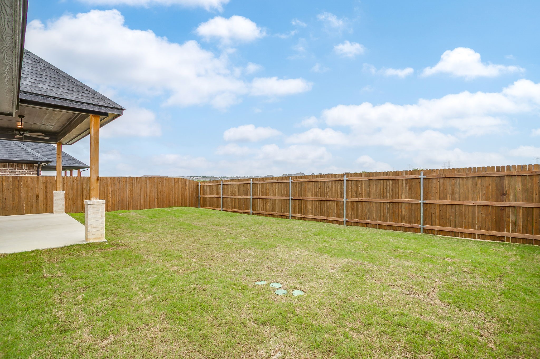 7286 Velvetleaf Benbrook TX 76126