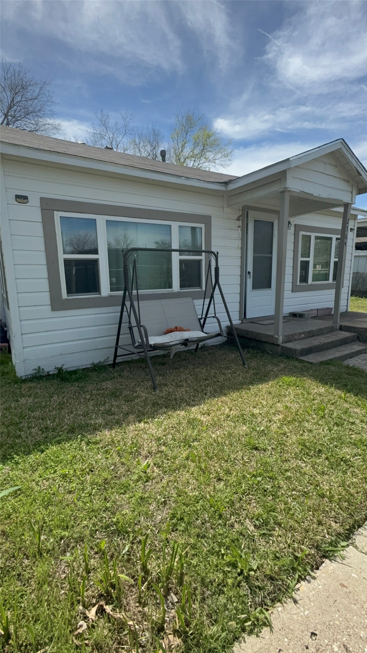 2564 High Crest Avenue Fort Worth TX 76111