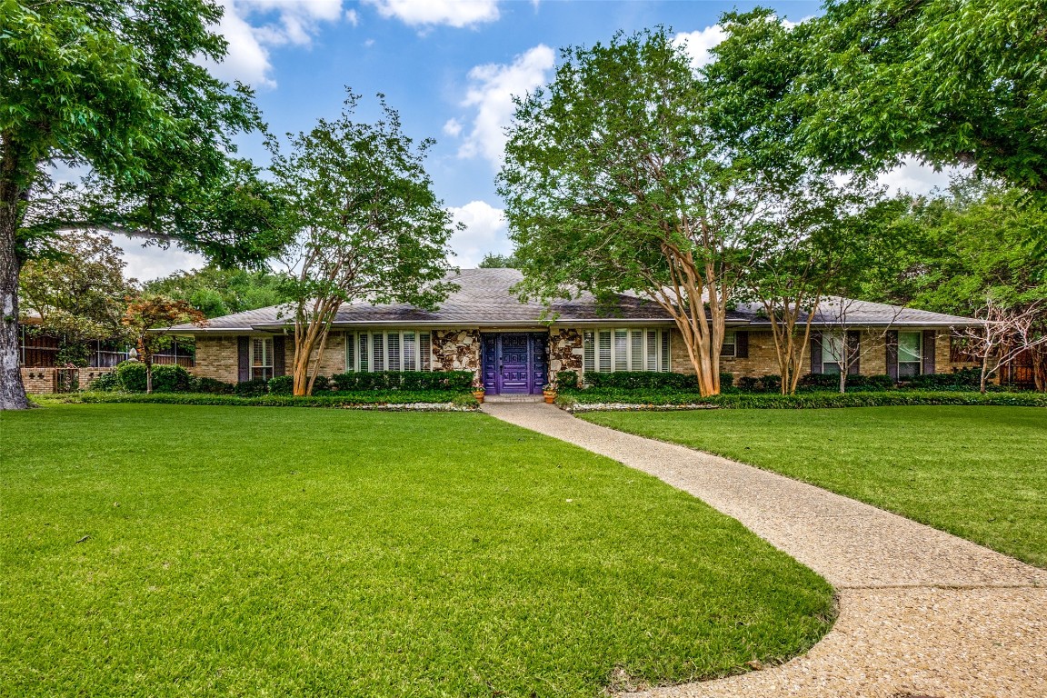 4240 Glenaire Drive Dallas TX 75229