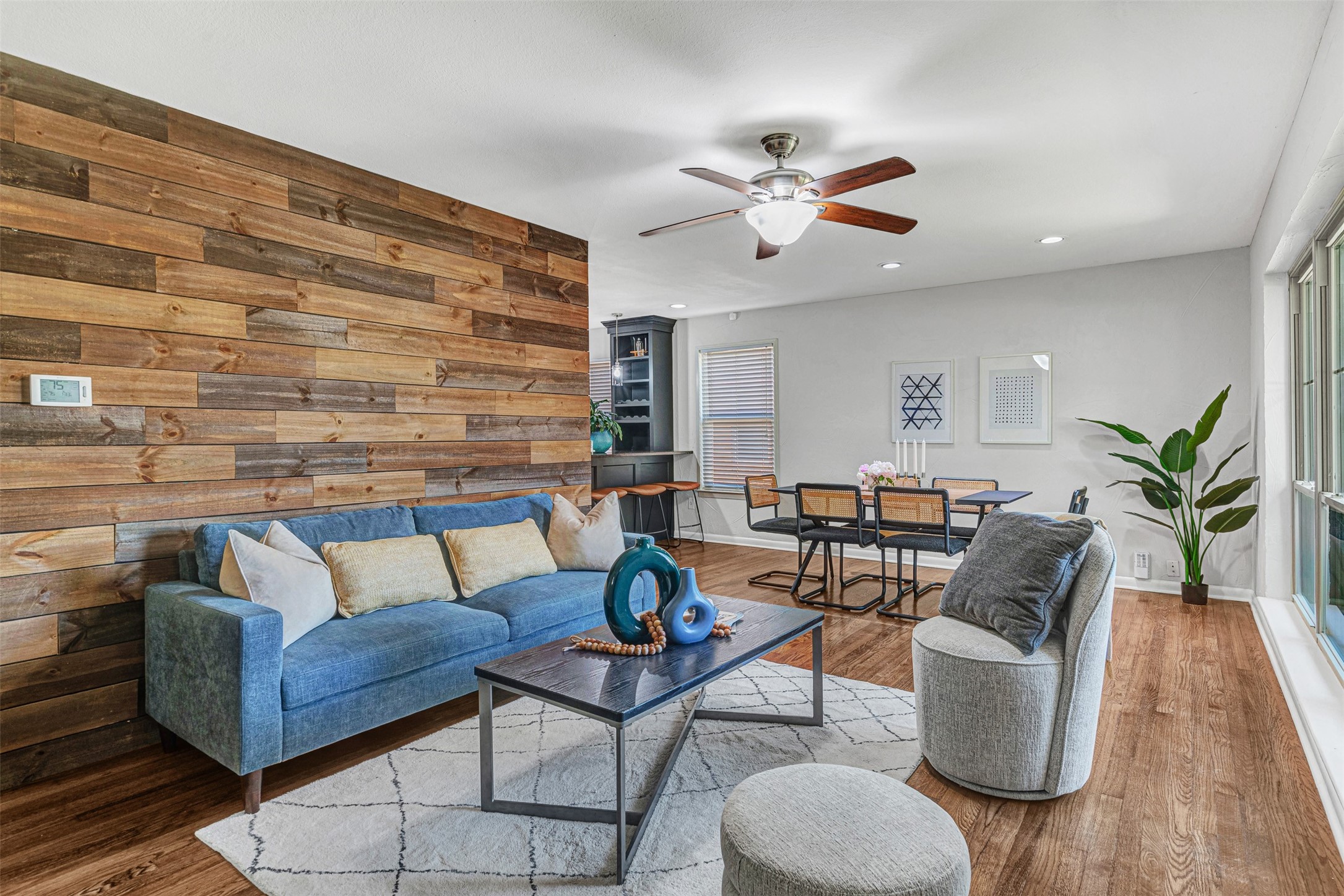 11729 Neering Drive Dallas TX 75218