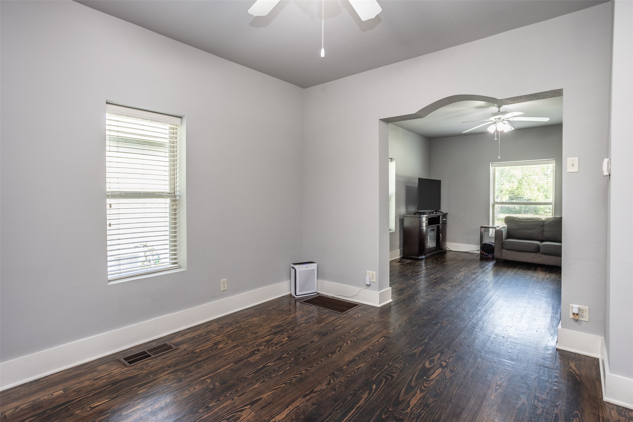 230 E Main Street Lindsay TX 76250