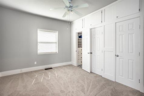 230 E Main Street Lindsay TX 76250