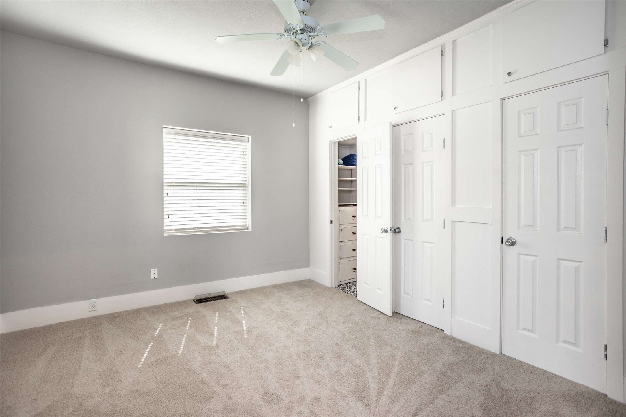 230 E Main Street Lindsay TX 76250