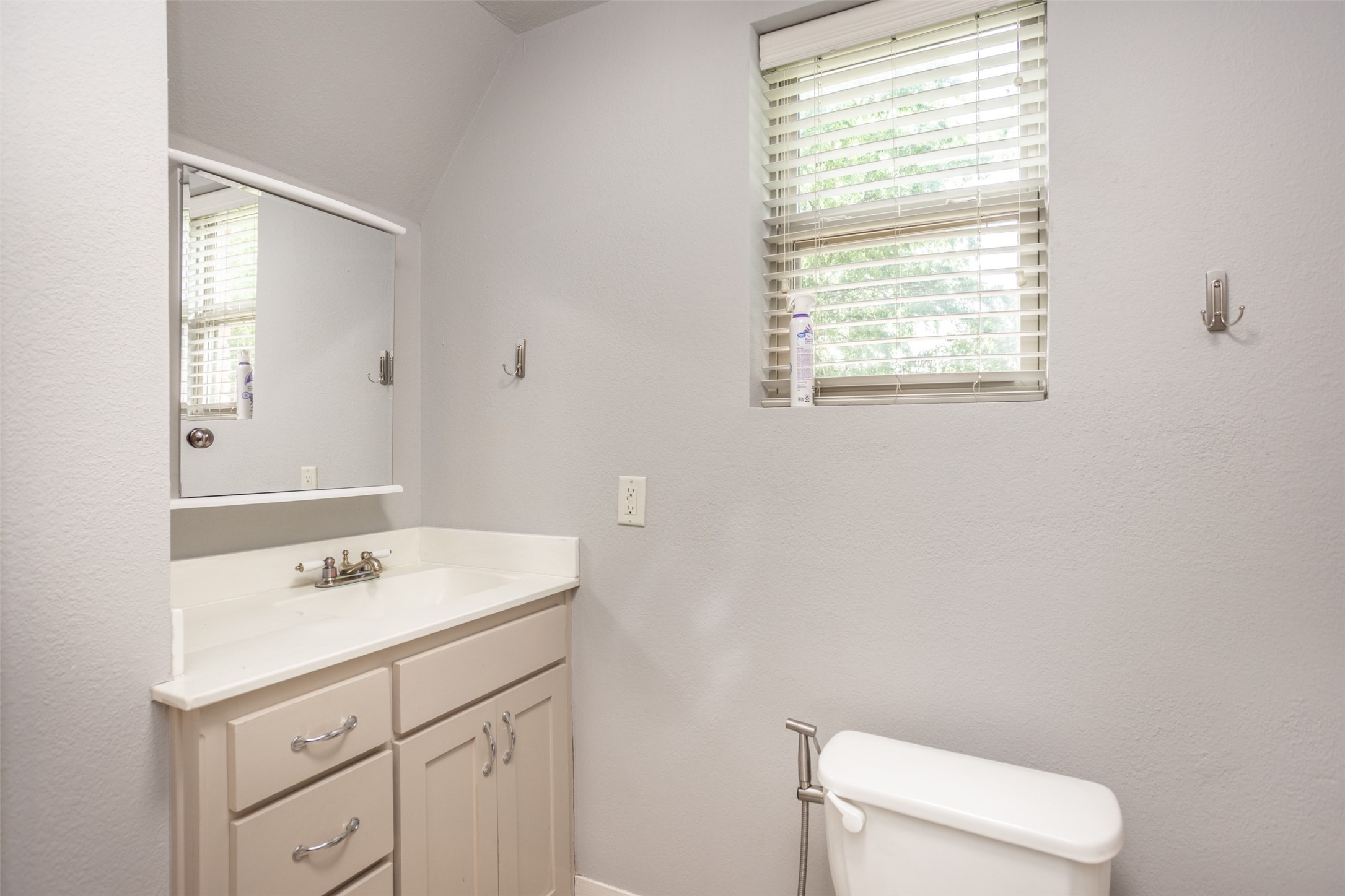 230 E Main Street Lindsay TX 76250