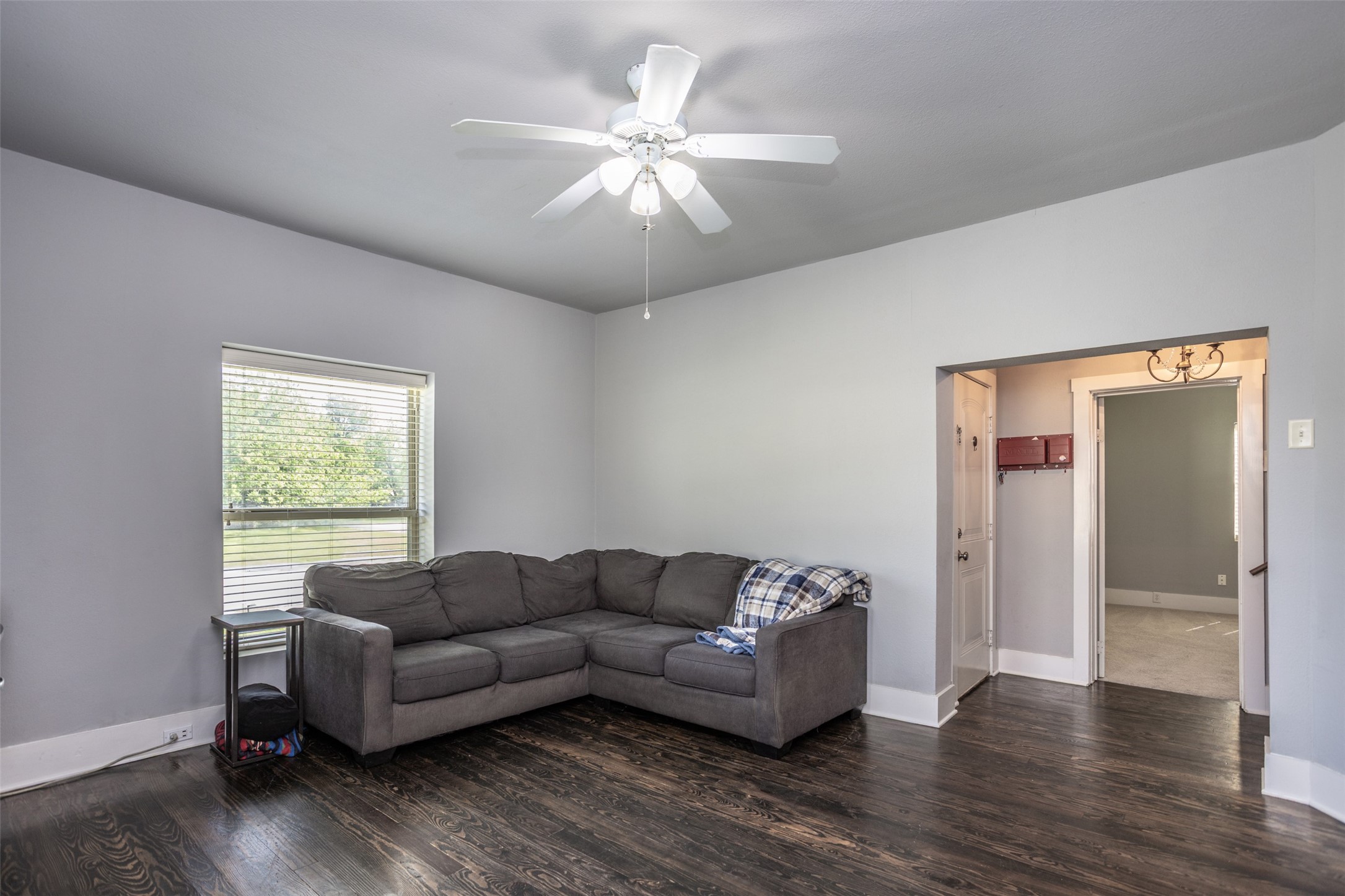 230 E Main Street Lindsay TX 76250
