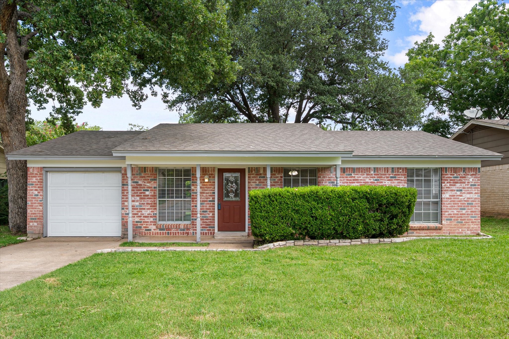 2921 David Lane Arlington TX 76013