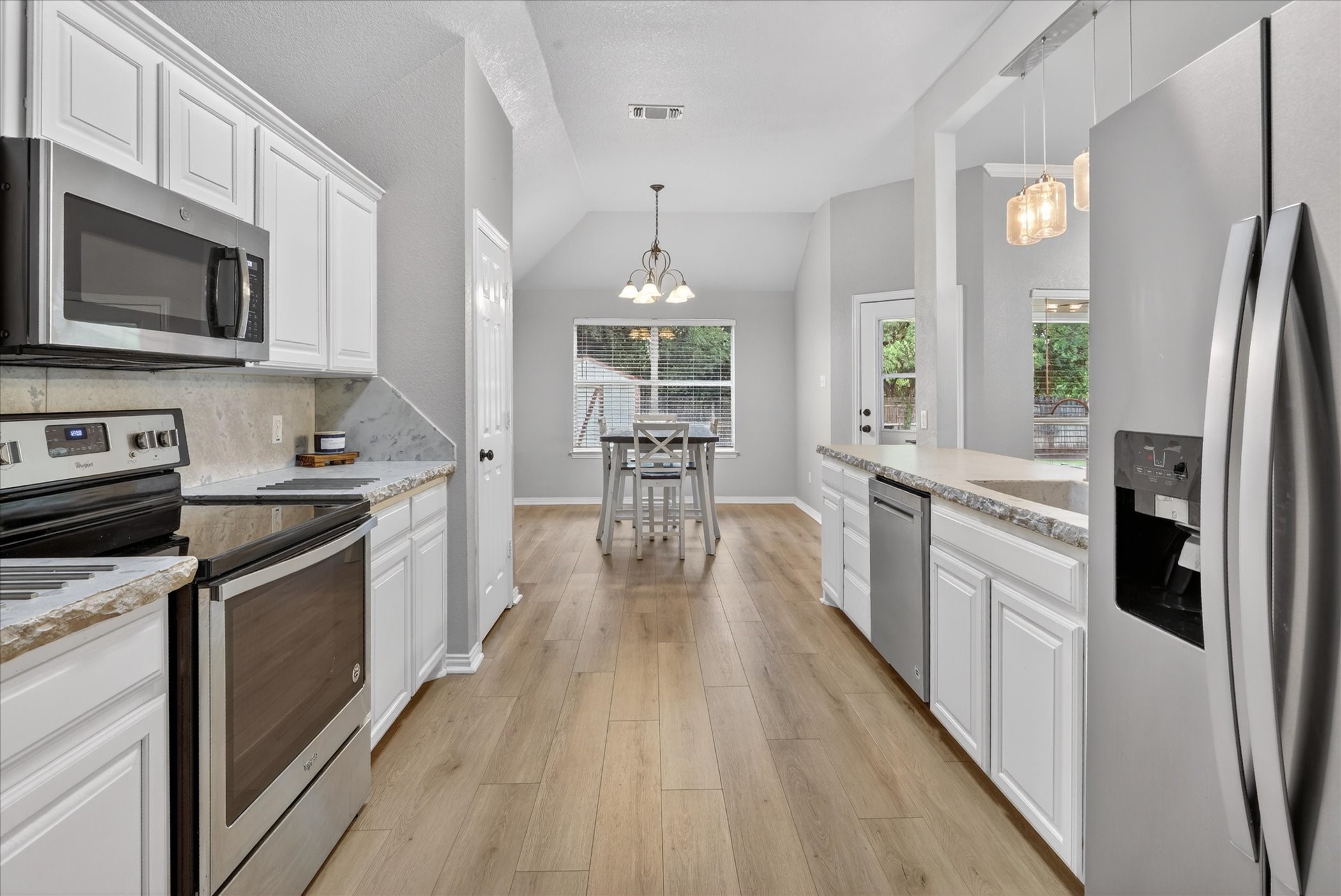 512 Westgate Drive Aledo TX 76008