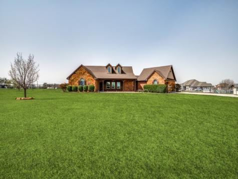 111 Mulligan Lane Azle TX 76020
