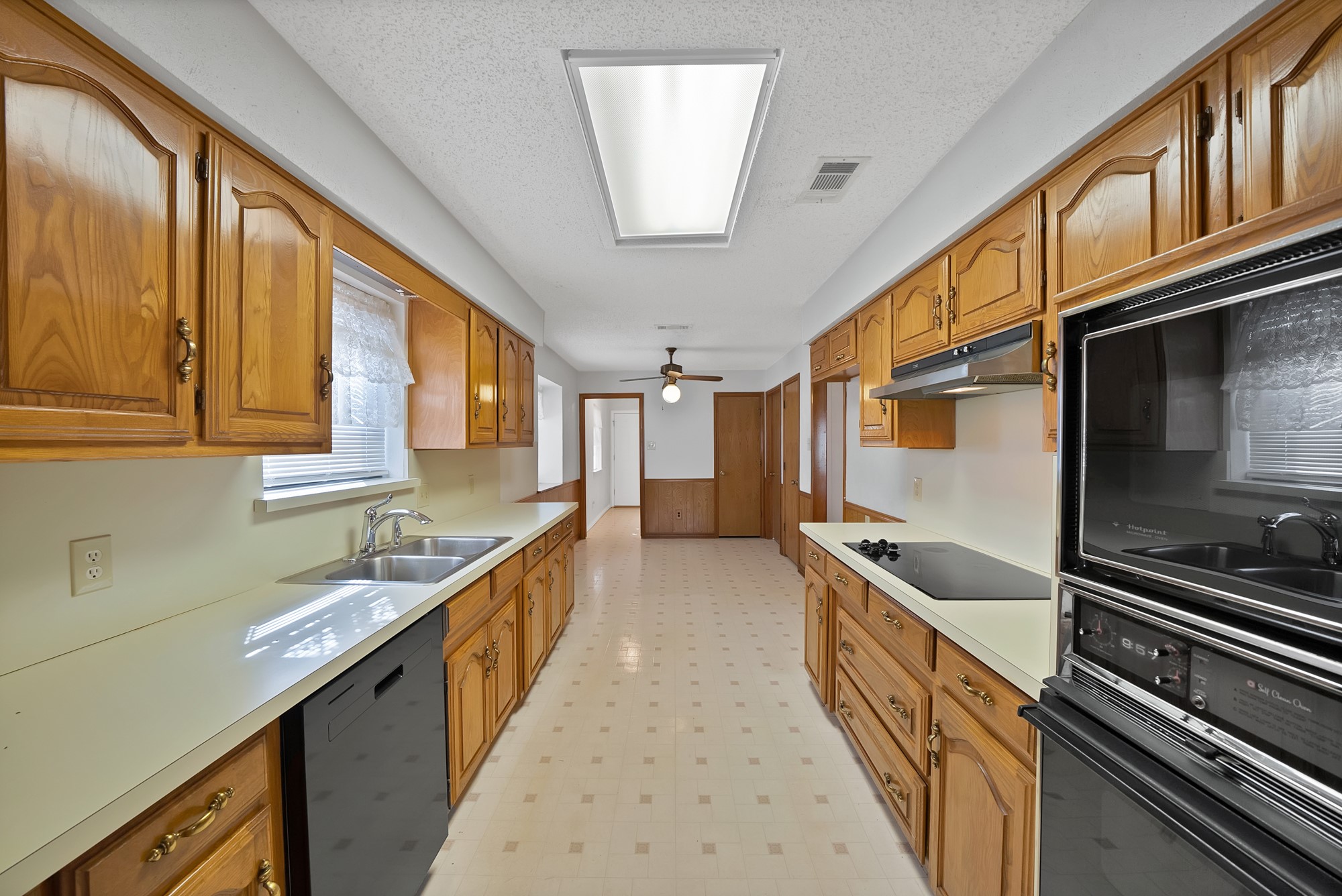 405 Shadowwood Trail Ovilla TX 75154