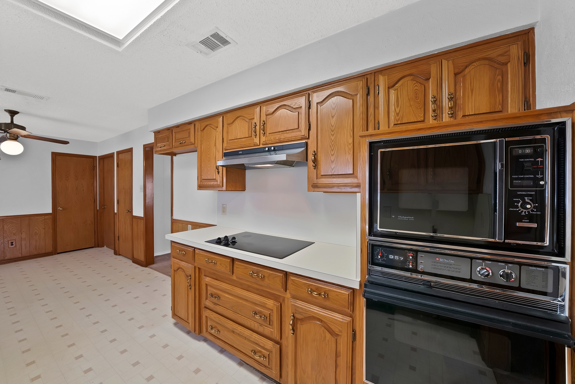 405 Shadowwood Trail Ovilla TX 75154