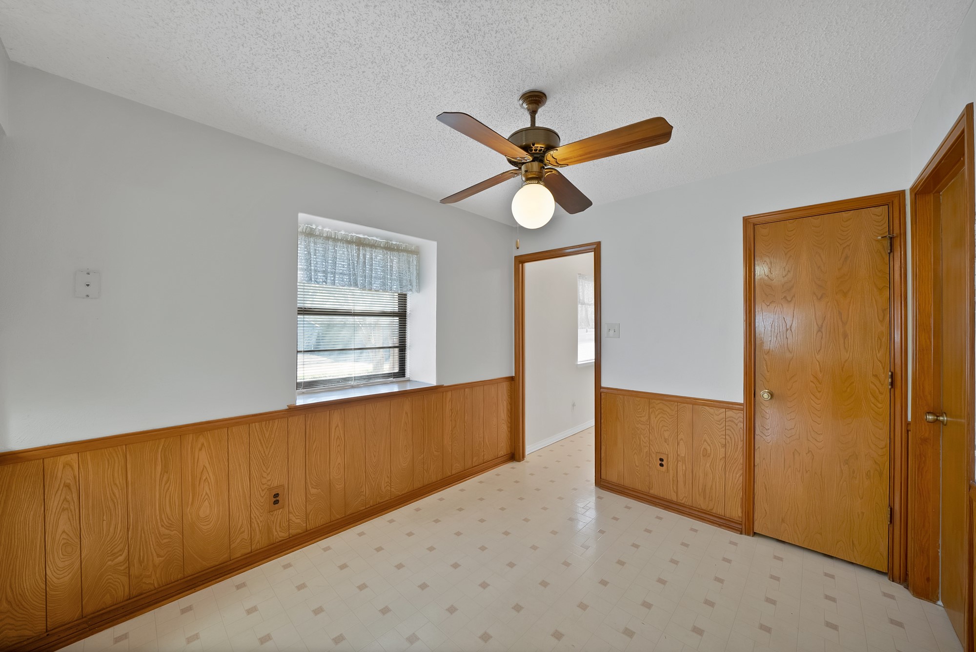 405 Shadowwood Trail Ovilla TX 75154