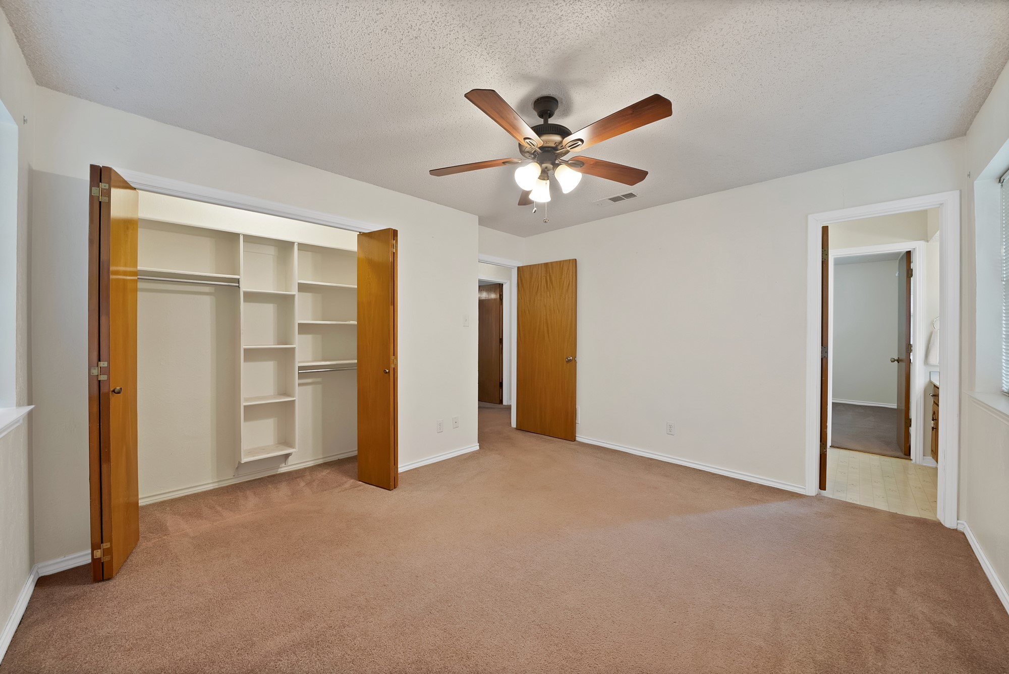 405 Shadowwood Trail Ovilla TX 75154